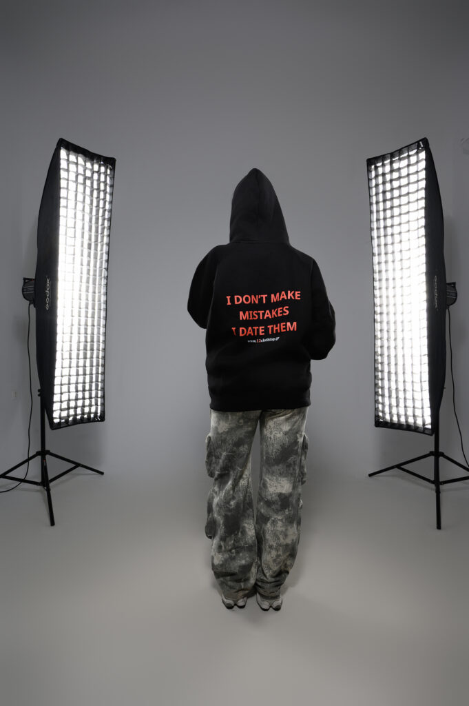 I dont make mistakes i date them  Oversized Hoodie