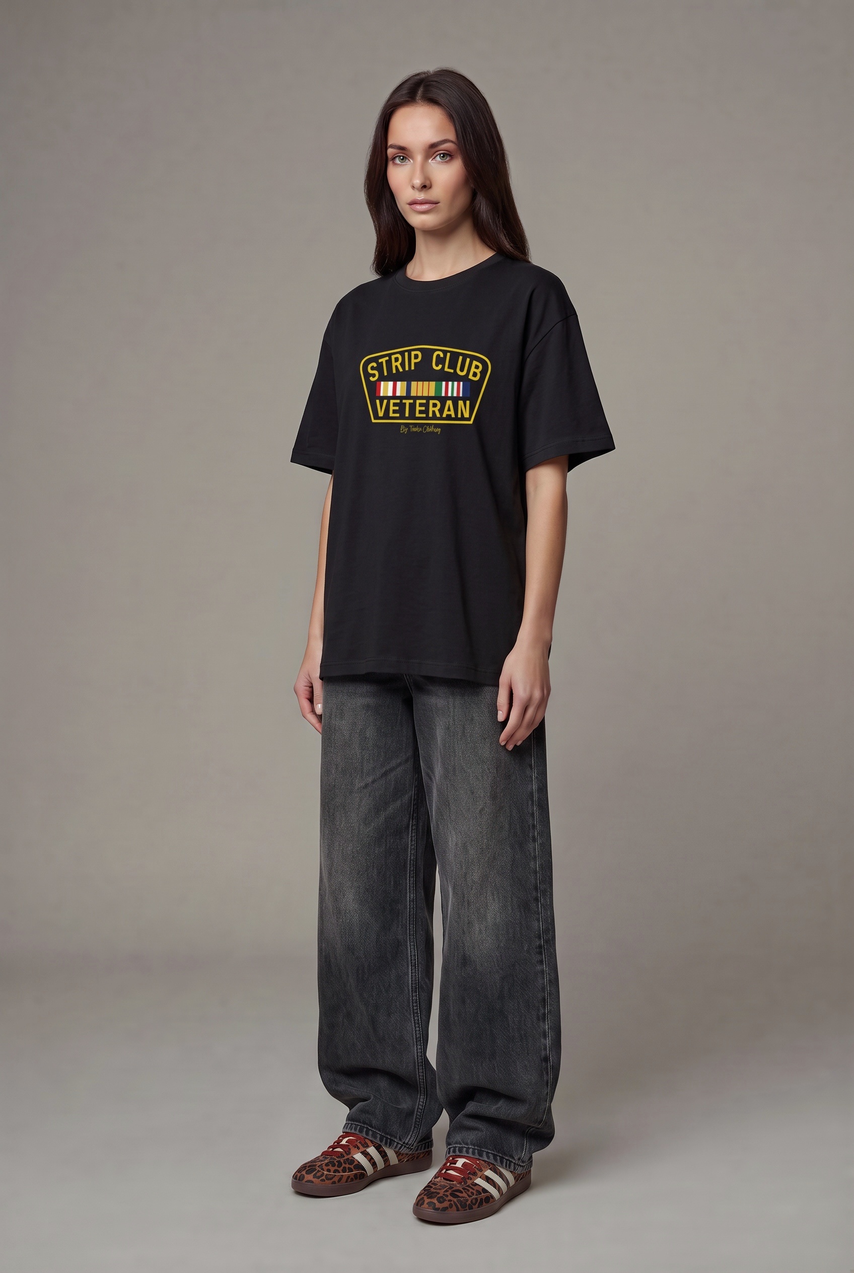 Strip club veteran oversized tee (w) - Image 1